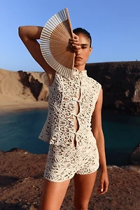 Miss Circle Rosetta Cotton Crochet Mandarin Collar Top