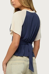 Edikted Fraise Contrast Back Tie Raglan Top