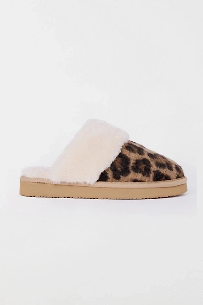 Minnetonka Chesney Leopard Print Suede Faux Fur Lined Scuff Slippers