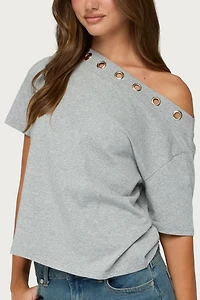 Edikted Leslee Grommet Off Shoulder T Shirt