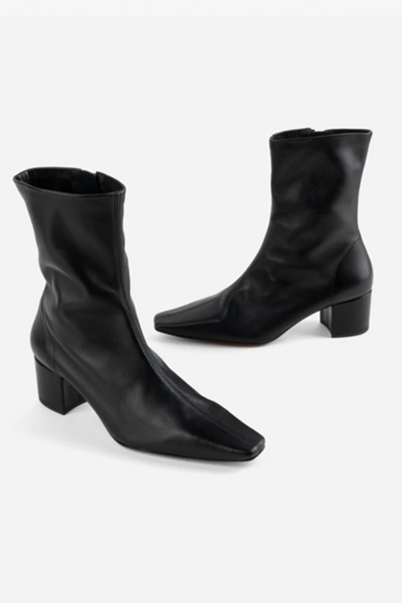 Intentionally Blank Carlton Heeled Mid Boot