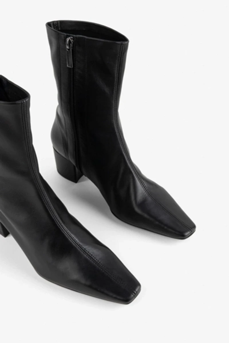 Intentionally Blank Carlton Heeled Mid Boot