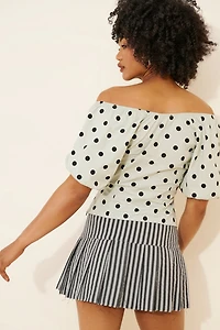 Lisa Says Gah Margaret Off-Shoulder Top