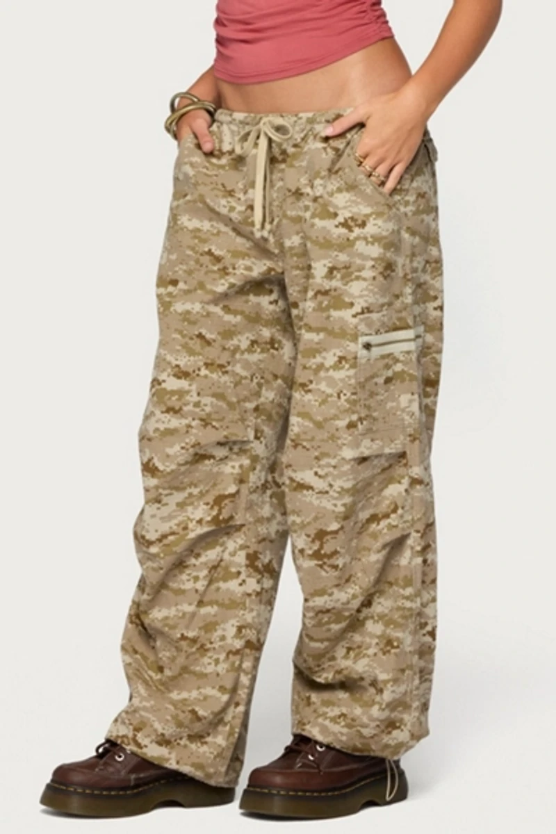 Edikted Demey Camo Baggy Pants