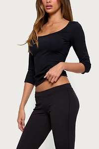 Edikted Desi Scoop Neck Three-Quarter Sleeve Top