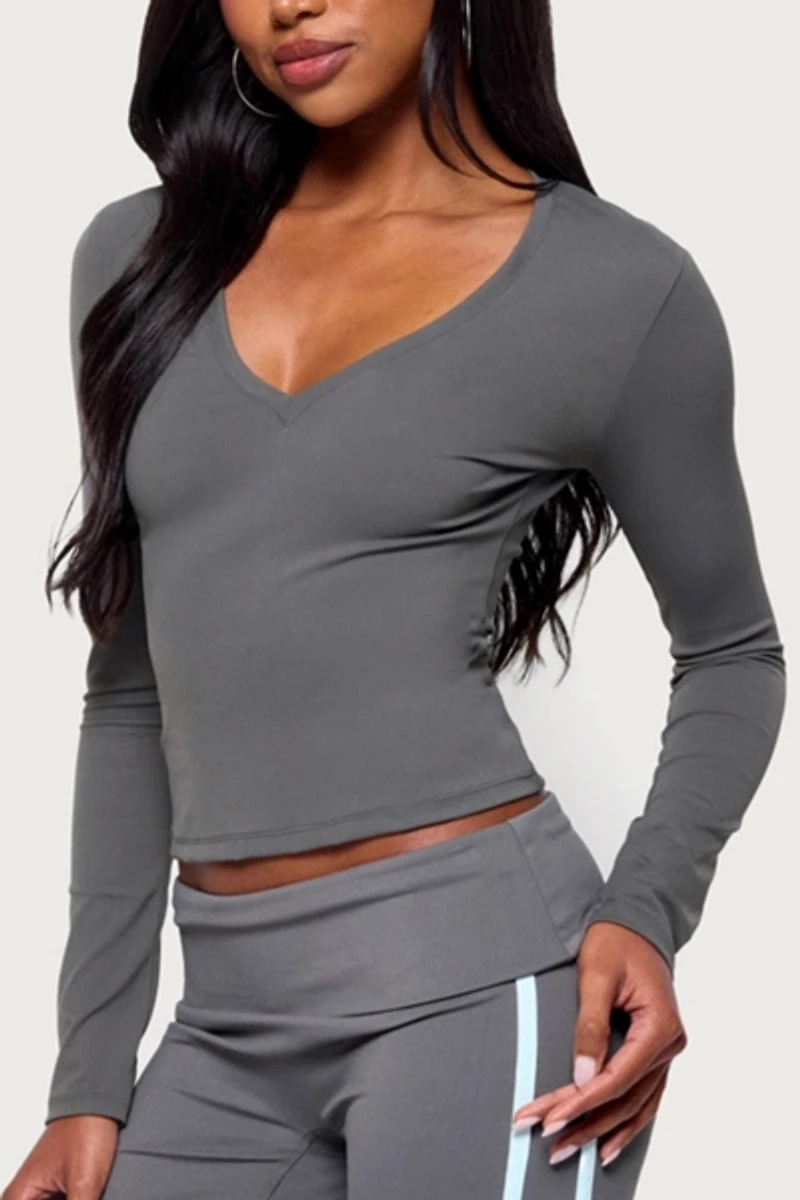 Edikted Ferne Long Sleeve V Neck Top