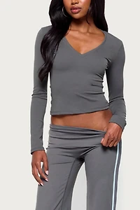 Edikted Ferne Long Sleeve V Neck Top
