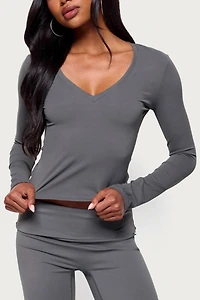 Edikted Ferne Long Sleeve V Neck Top