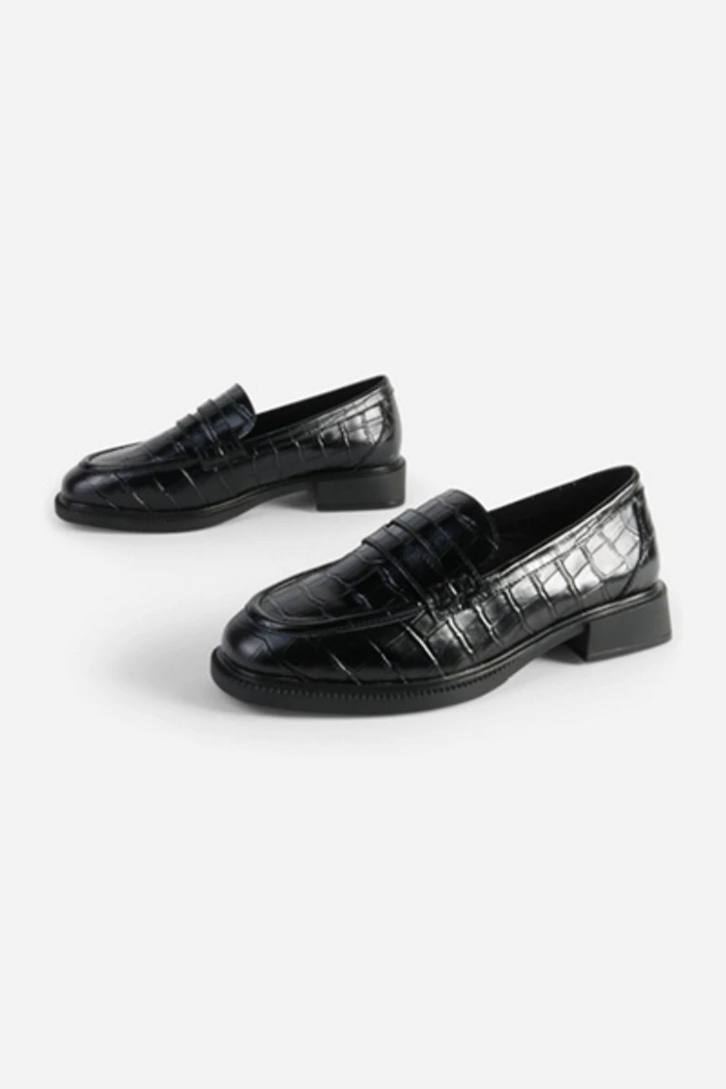 Intentionally Blank Marblehead Penny Loafer