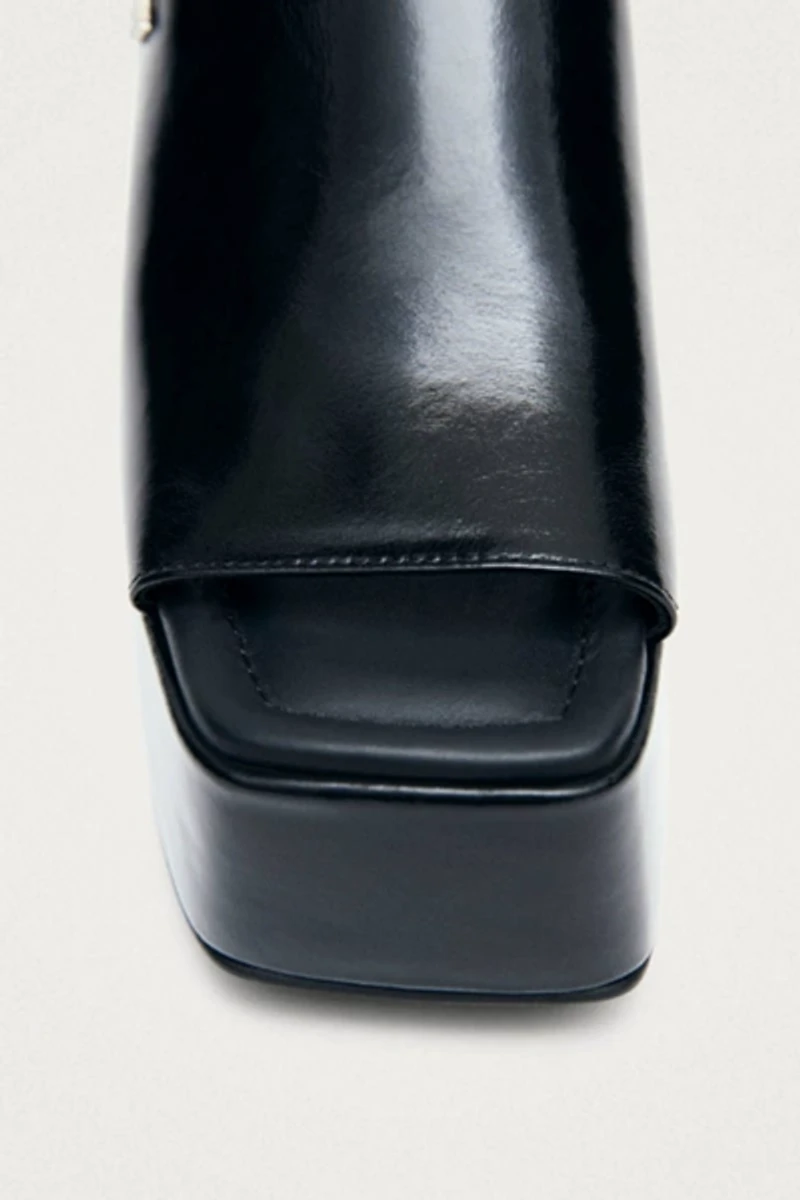 ALOHAS Vale Patent Leather Sandals