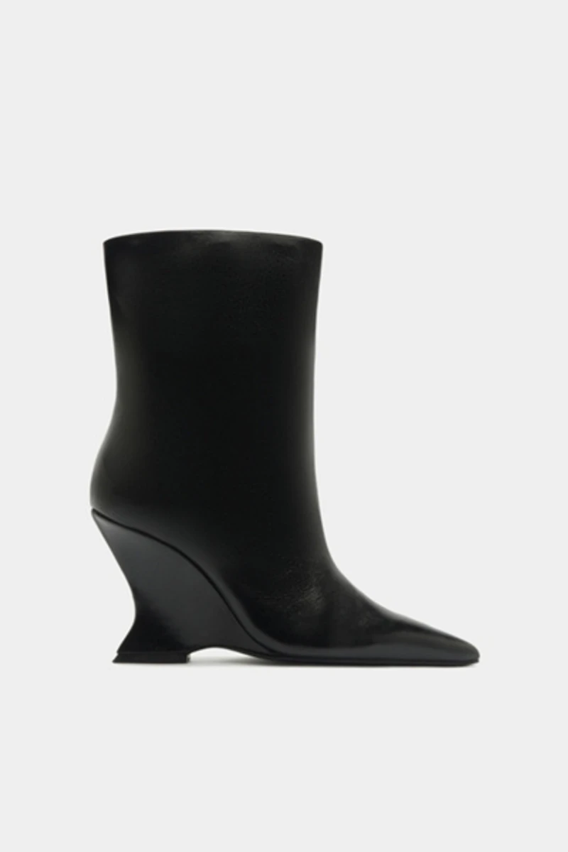 Schutz Siena Booties