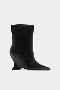 Schutz Siena Booties
