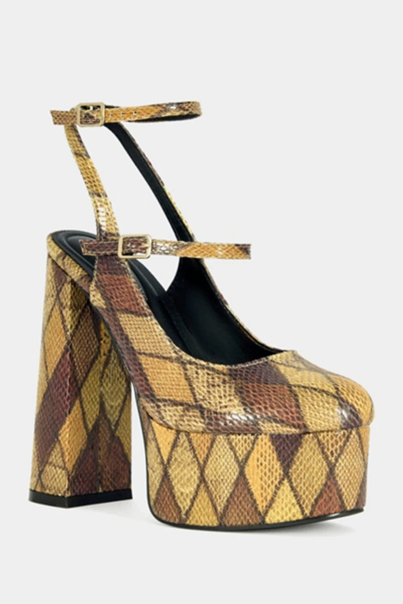 Azalea Wang Juliara Platform Pump