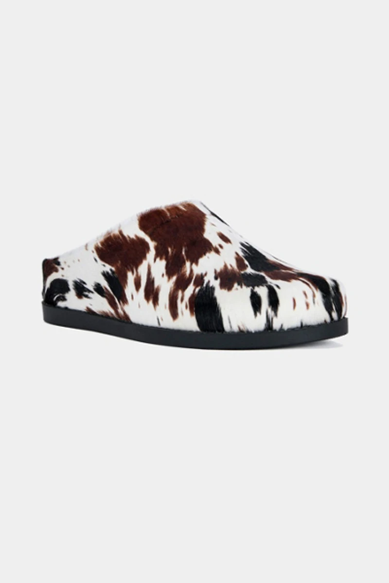 Azalea Wang Ramses Animal Print Slip-On Flat