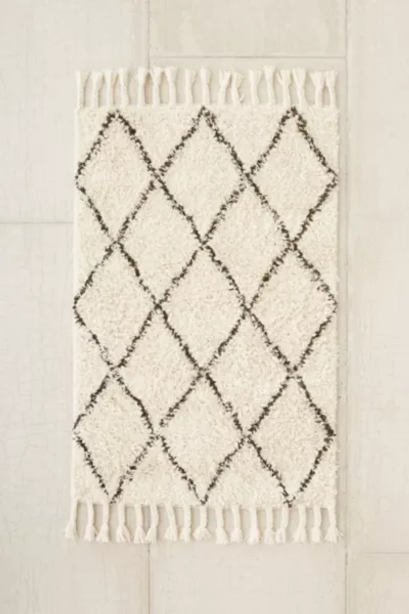 Felize Tassel Shag Rug