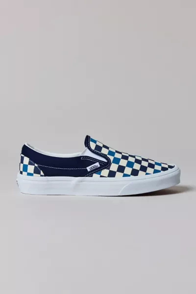 Vans Women's Classic Checkerboard Slip-On Sneaker