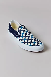 Vans Women's Classic Checkerboard Slip-On Sneaker