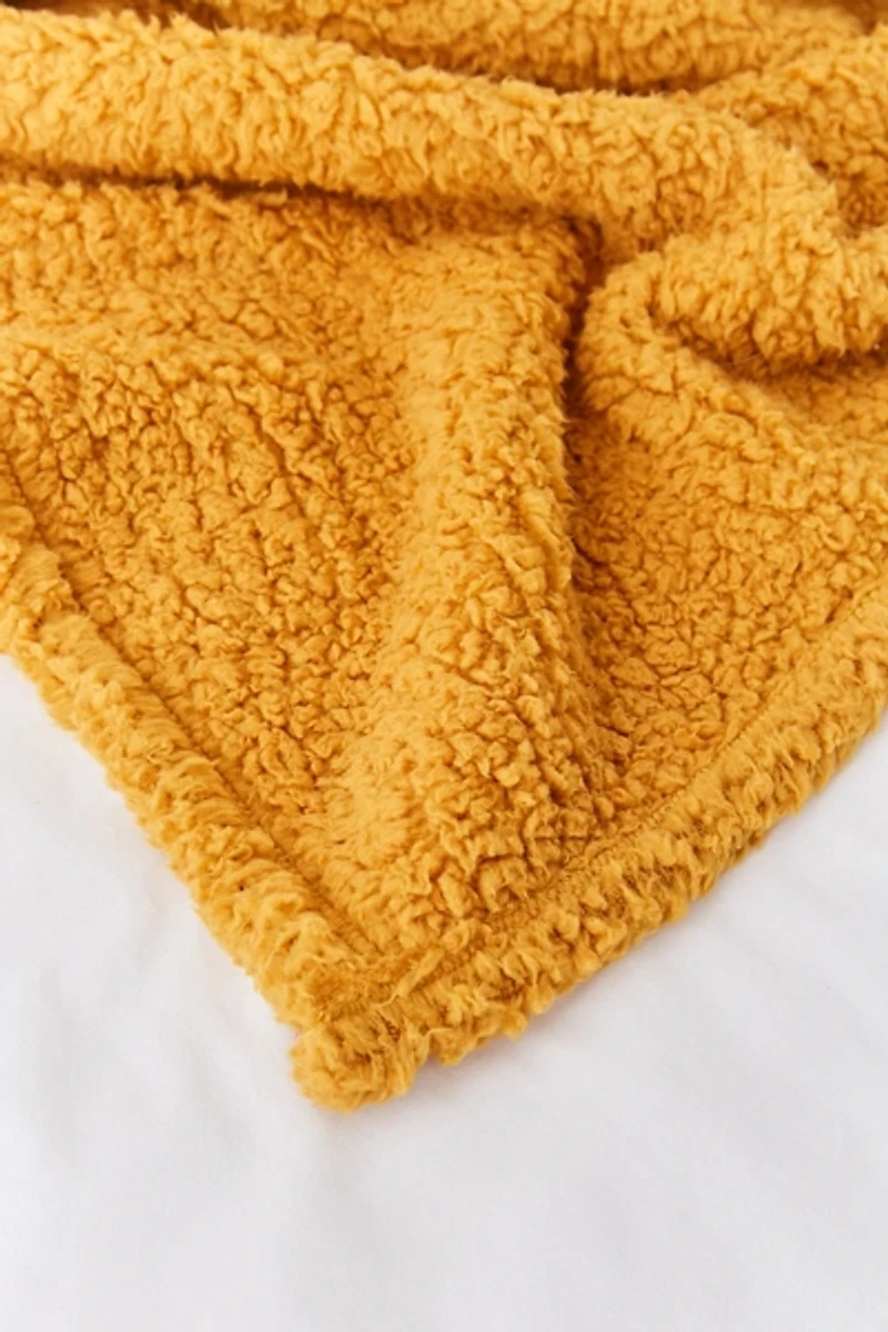 Amped Fleece Cozy Throw Blanket