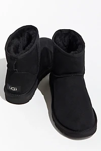 UGG Classic Mini Low Profile Boot