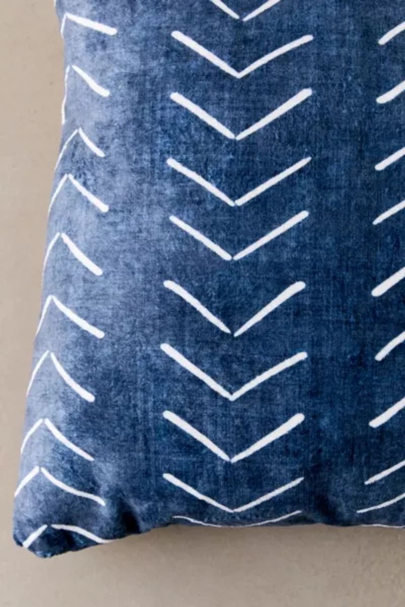 Becky Bailey For Deny Big Arrows Pet Bed