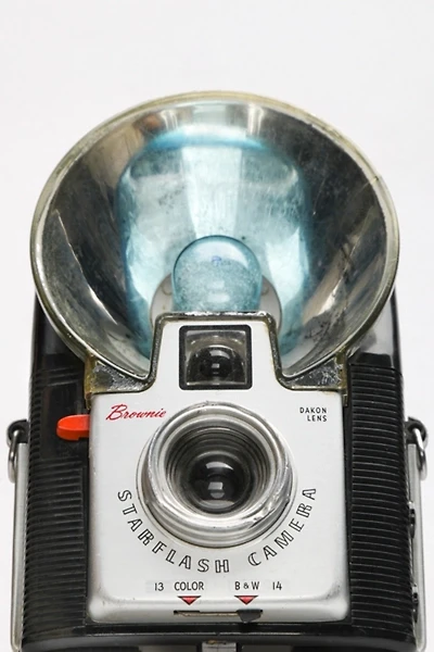 Acme Camera Co. Vintage Kodak Brownie Starflash Film Camera