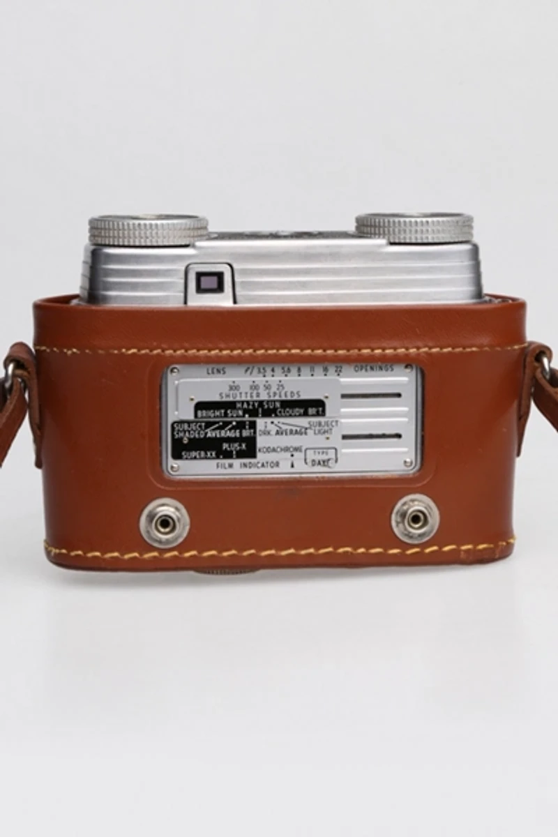 Acme Camera Co. Vintage Kodak Signet Film Camera