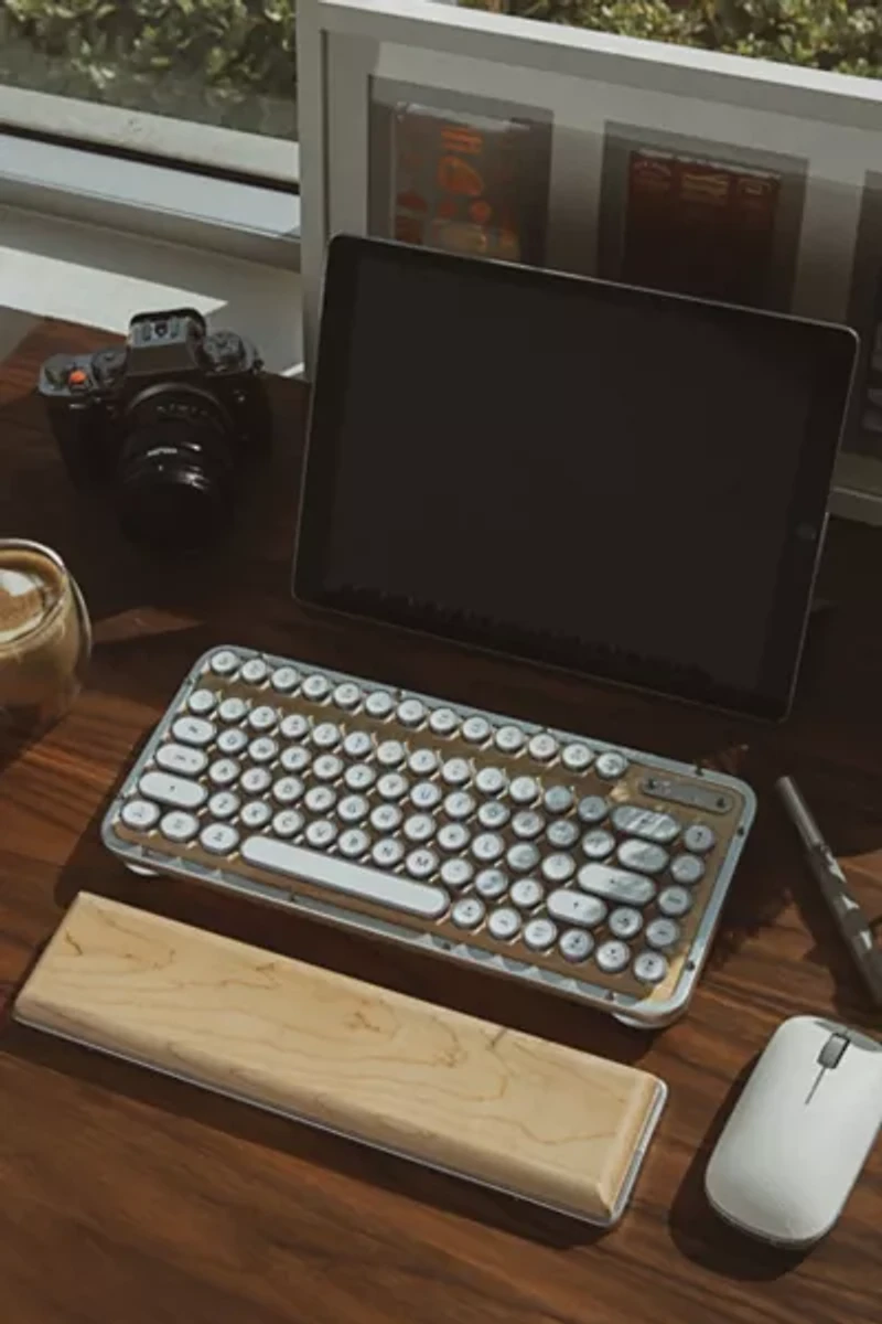 AZIO Retro Compact Keyboard