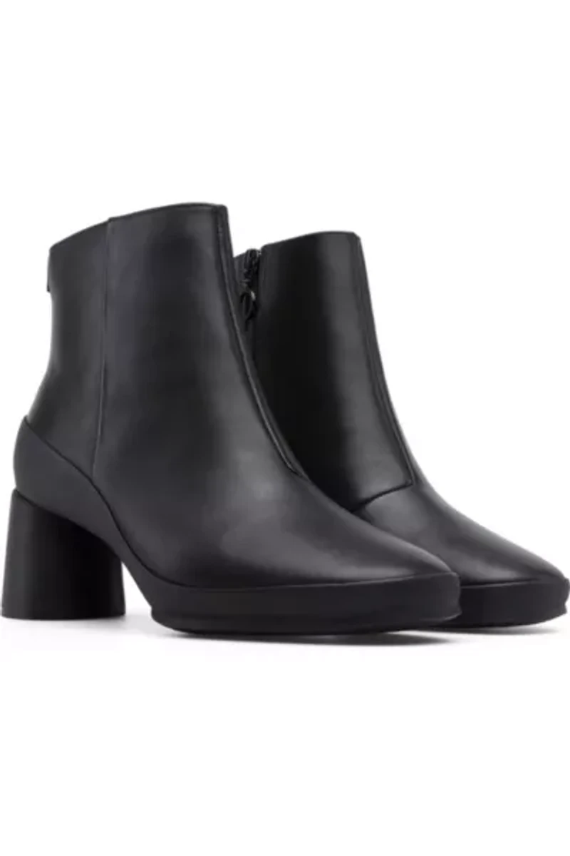 Camper Upright Ankle boots
