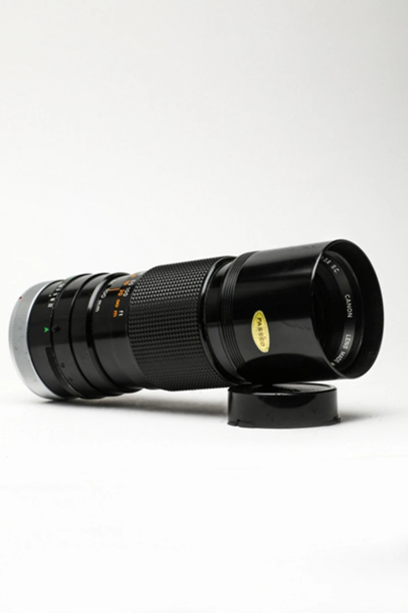 Acme Camera Co. Vintage Canon 100-200mm FD Lens