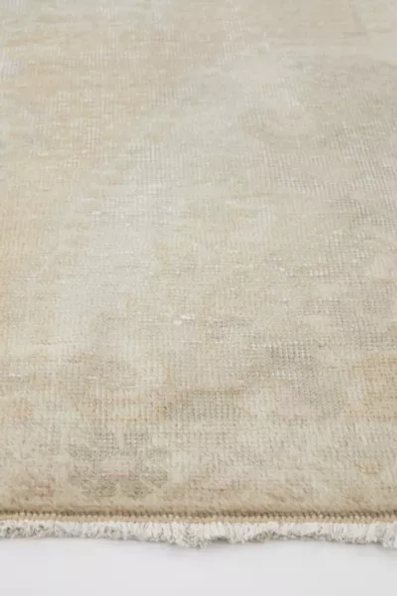 Canary Lane Vintage Rug No. 1042