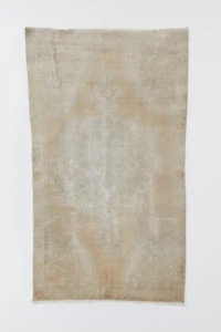 Canary Lane Vintage Rug No. 1042