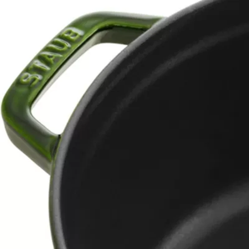 Staub Cast Iron -qt Round Cocotte