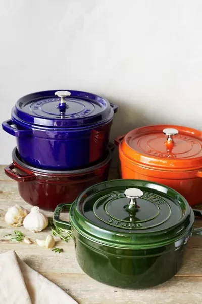 Staub Cast Iron -qt Round Cocotte