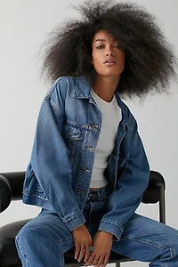 Levi’s ‘90s Denim Trucker Jacket