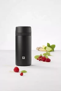 ZWILLING Thermo 14.2 oz Insulated Tea & Fruit Infuser Bottle