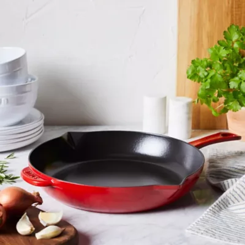 Staub Cast Iron 10-inch Fry Pan Skillet