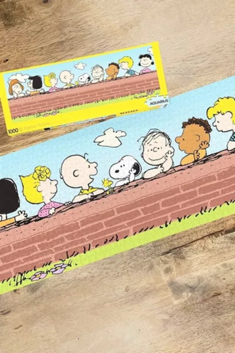 Peanuts Characters 1000 Piece Slim Jigsaw Puzzle