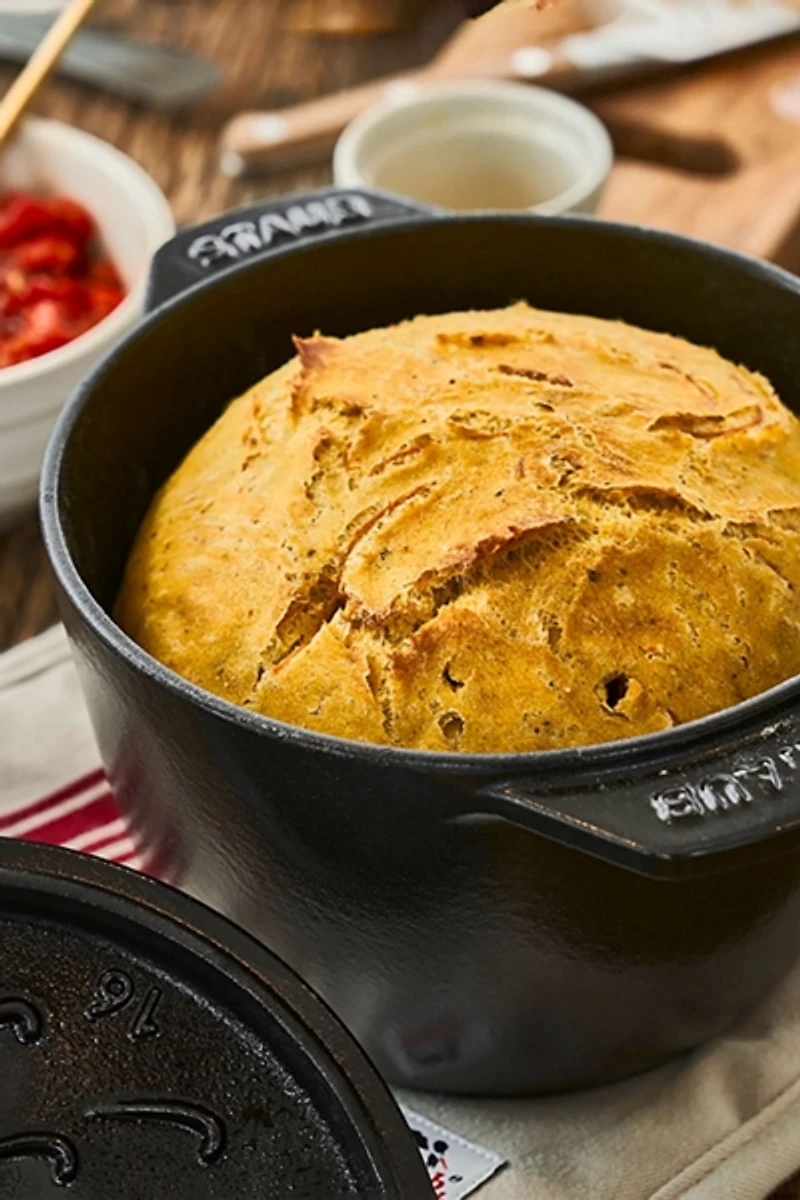 Staub Cast Iron 1.5-qt Petite French Oven