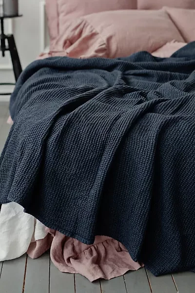 MagicLinen Waffle Blanket