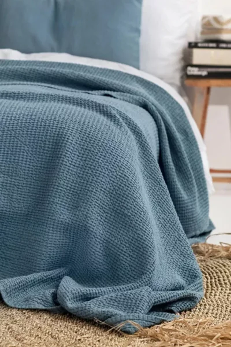 MagicLinen Waffle Blanket