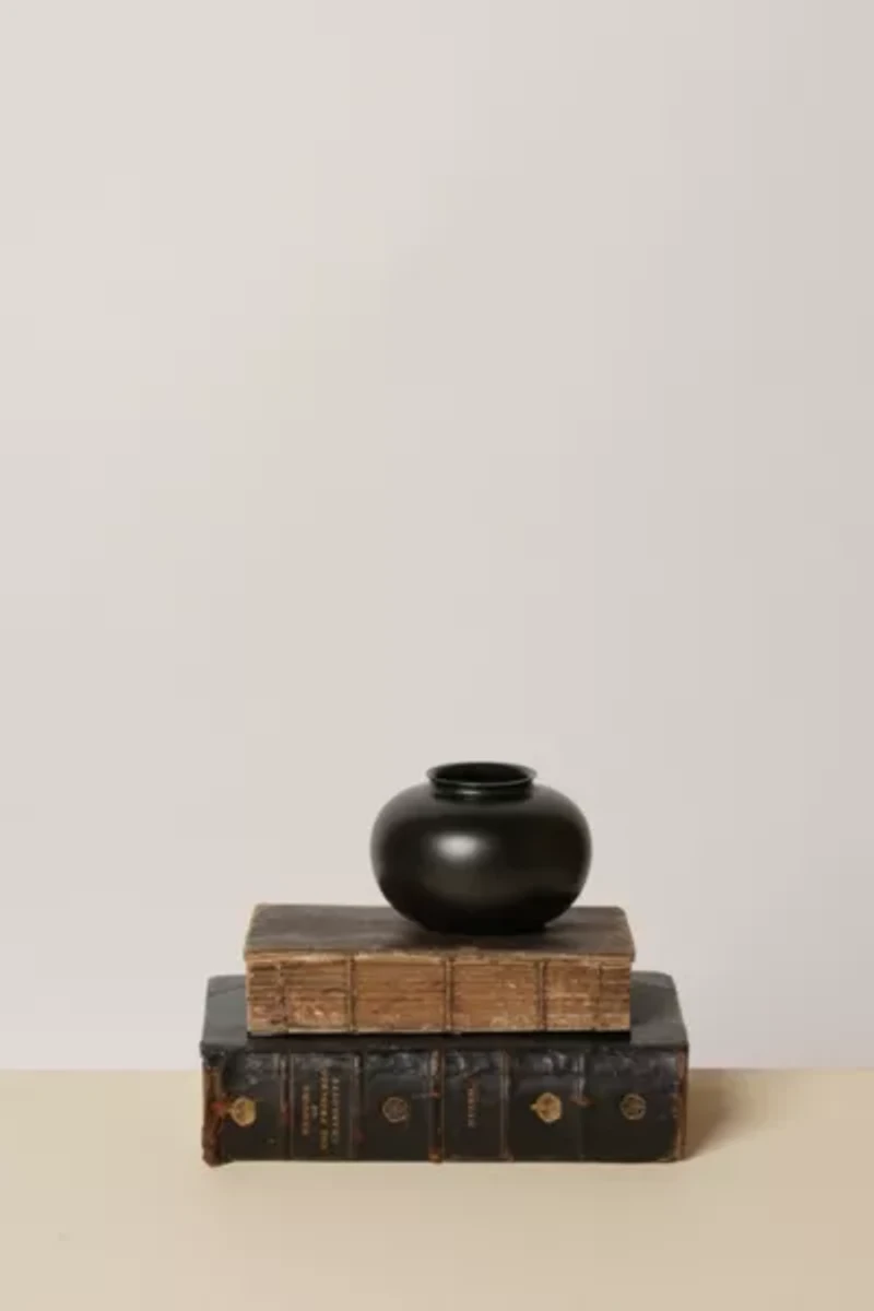 Middle Kingdom Miniature Porcelain Apple Vase