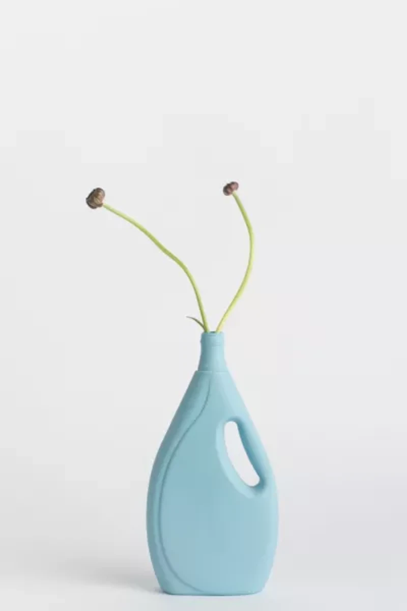 Middle Kingdom x Foekje Fleur Porcelain Laundry Vase