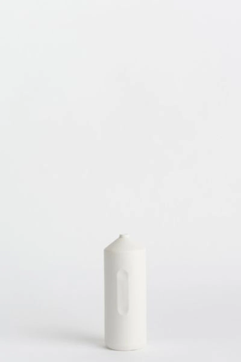 Middle Kingdom x Foekje Fleur Porcelain Silo Vase