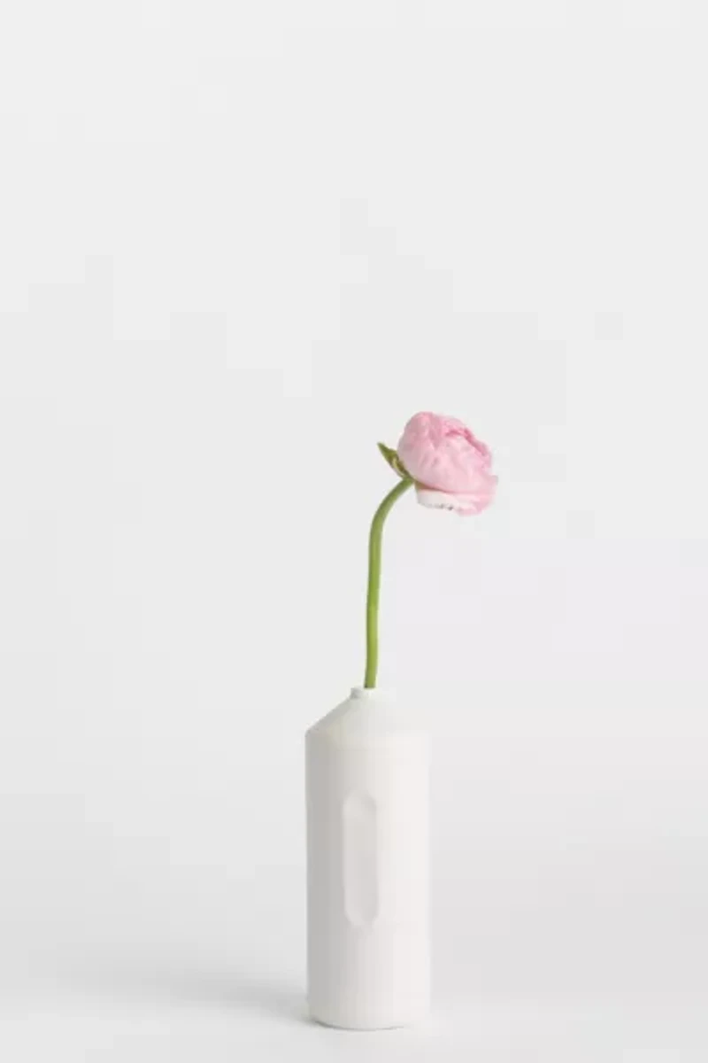 Middle Kingdom x Foekje Fleur Porcelain Silo Vase