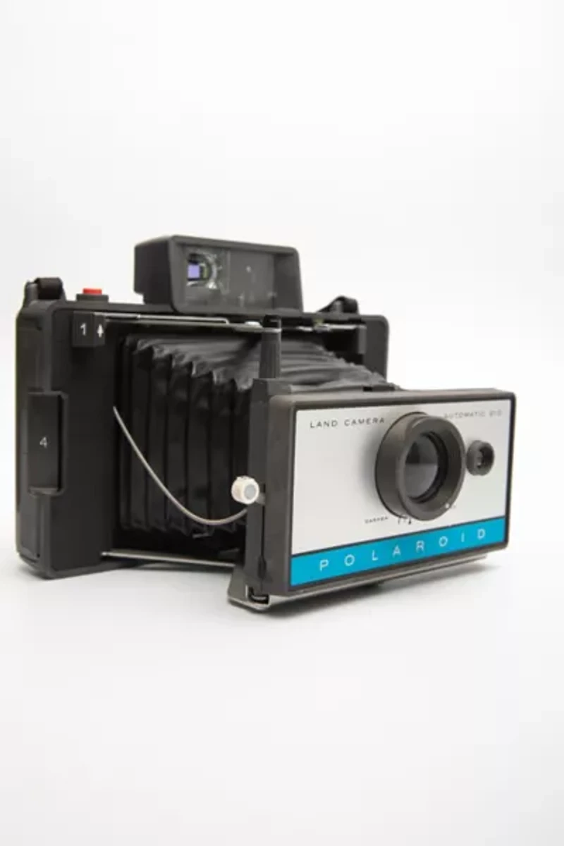 Acme Camera Co. Polaroid Automatic 210 Land Camera