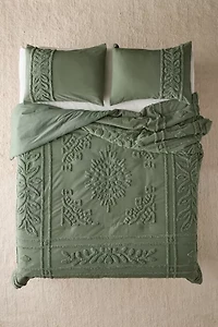 Jackie Icon Tufted Comforter