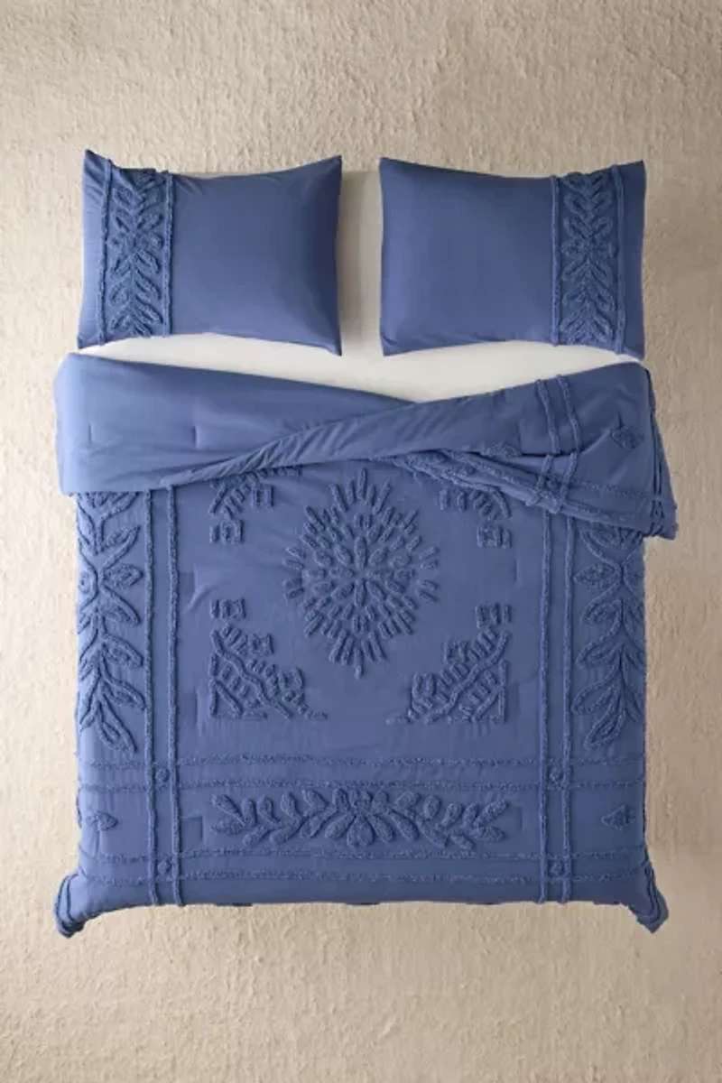 Jackie Icon Tufted Comforter