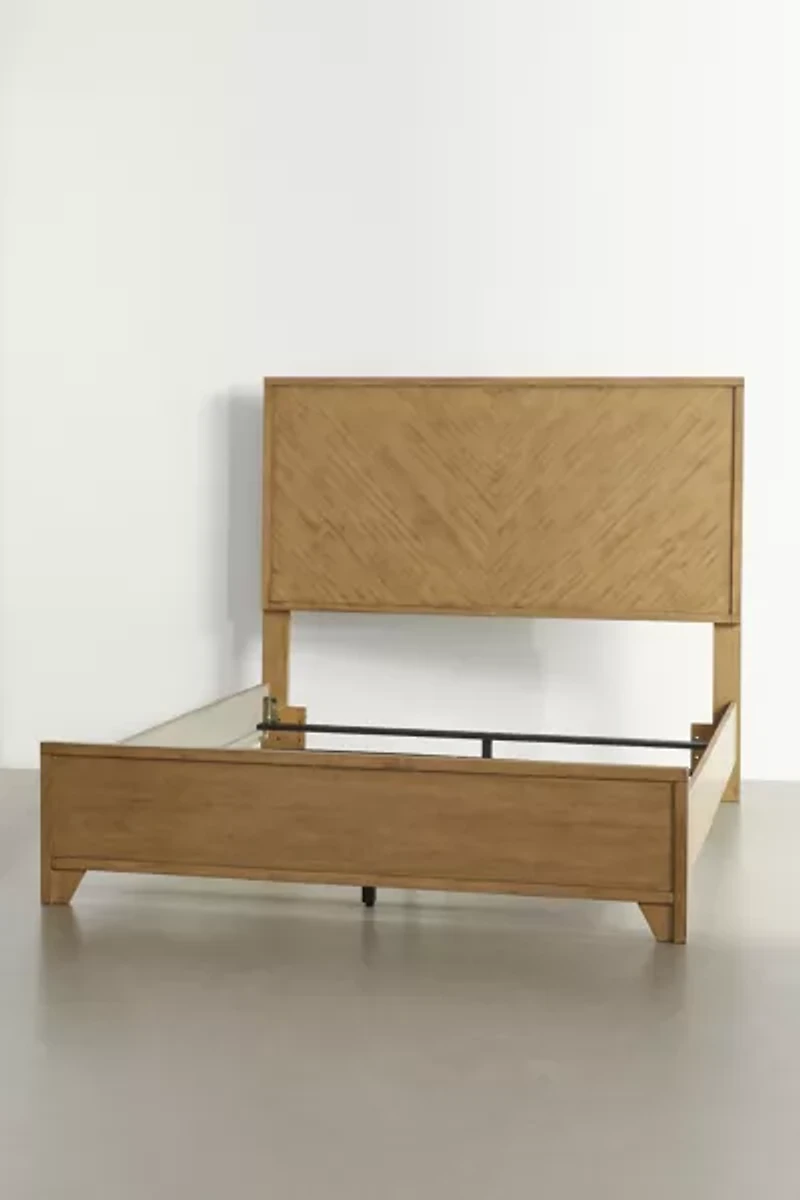 Castillo Bed