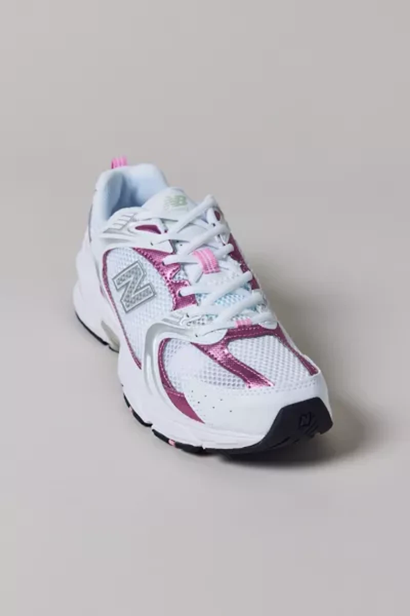 New Balance Unisex Vintage-Style 530 Sneaker