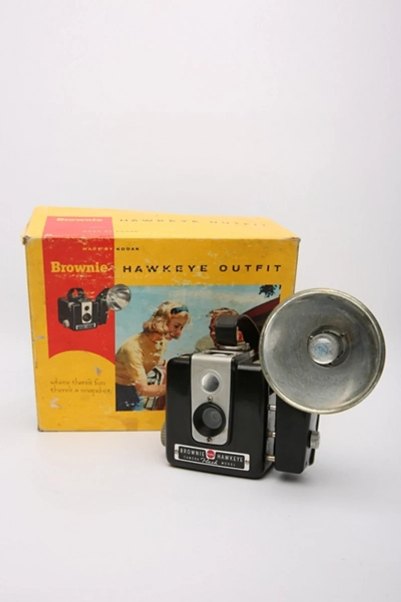Acme Camera Co.Vintage Brownie Hawkeye Outfit